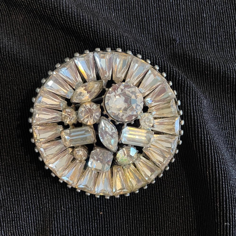Art Deco vintage rhinestone pin